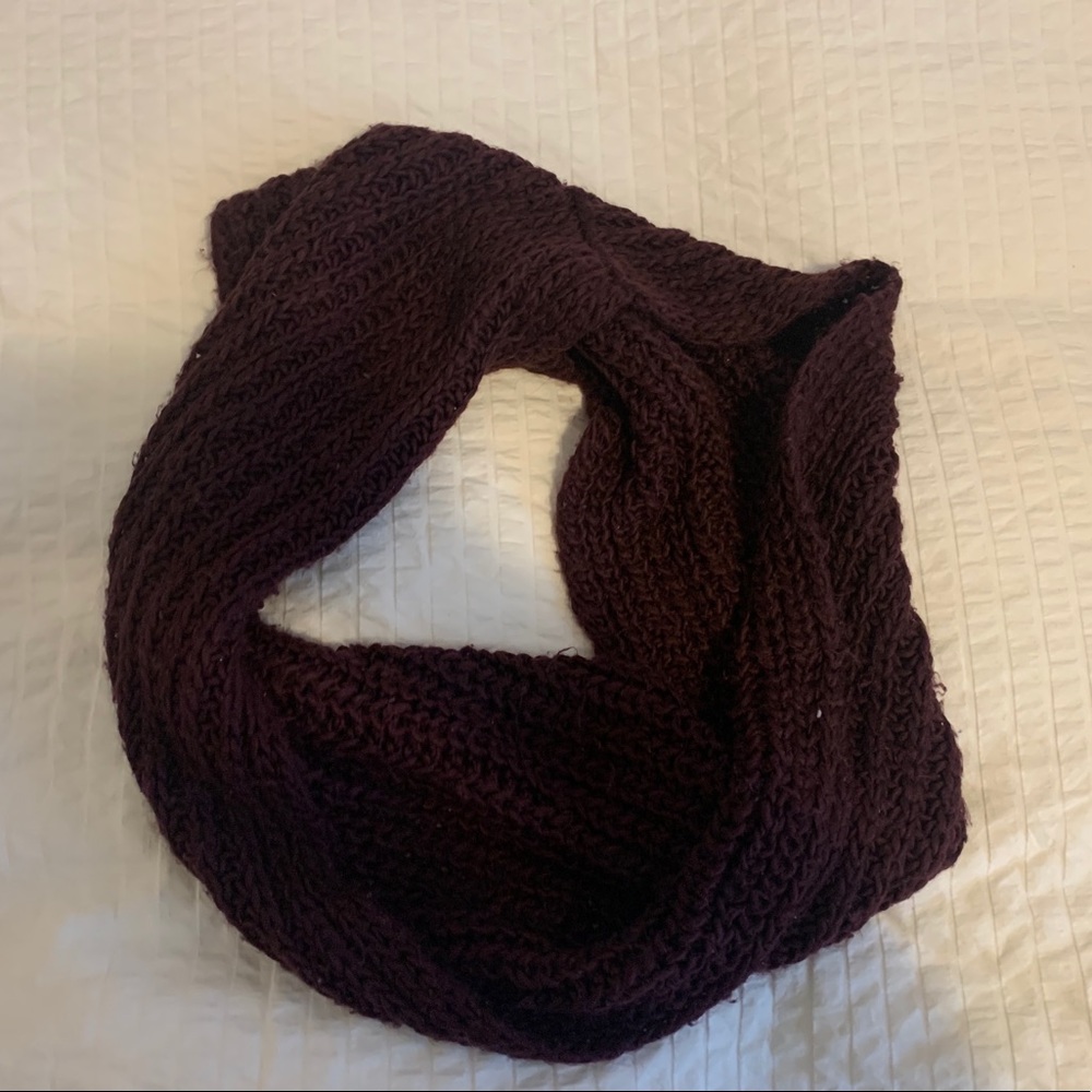 AKIRA Red Label Maroon Infinity Scarf
